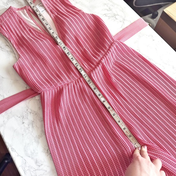 C/MEO COLLECTIVE Unstoppable Woven Pleated Wide Leg Jumpsuit Women's Size XS - Picture 12 of 14